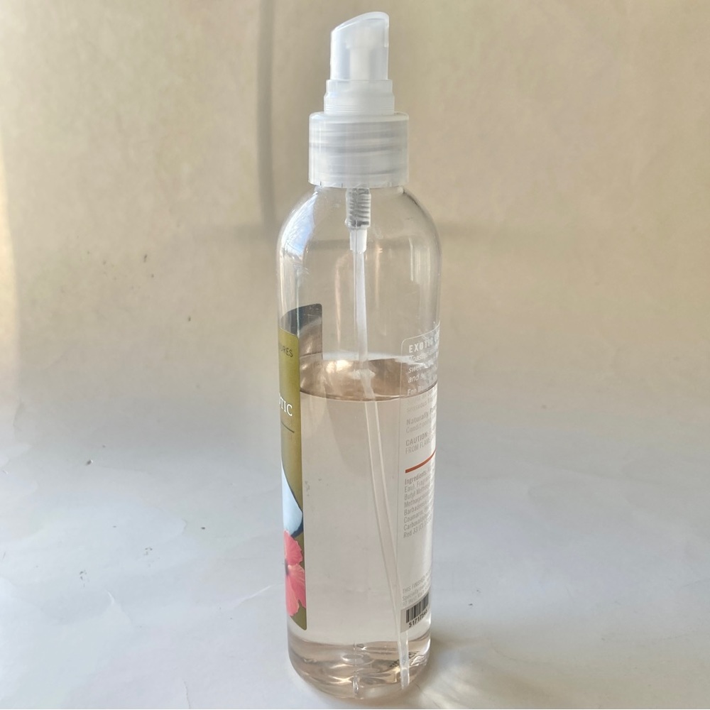 Used 65% Full Bath & Body Works Pleasures Exotic Coconut Body Splash Spray 8 Oz - Picture 2 of 4